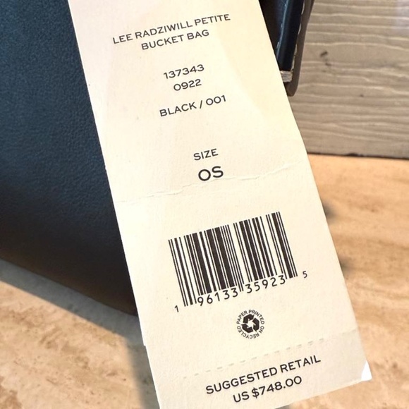 Authentic Tory Burch Lee Radziwill Petite Bucket Bag Black NWT - Picture 15 of 17